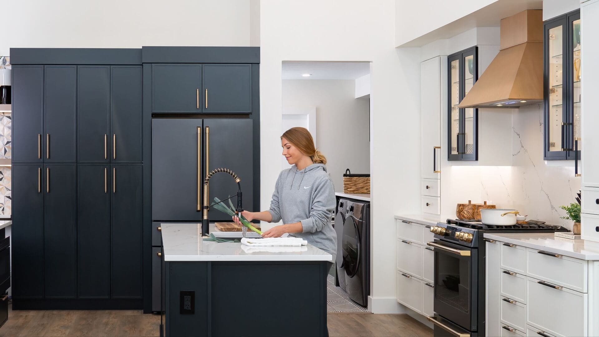 Fabuwood Allure Luna Indigo and Frost two-tone kitchen